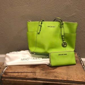 Lime green purse with matching wallet.